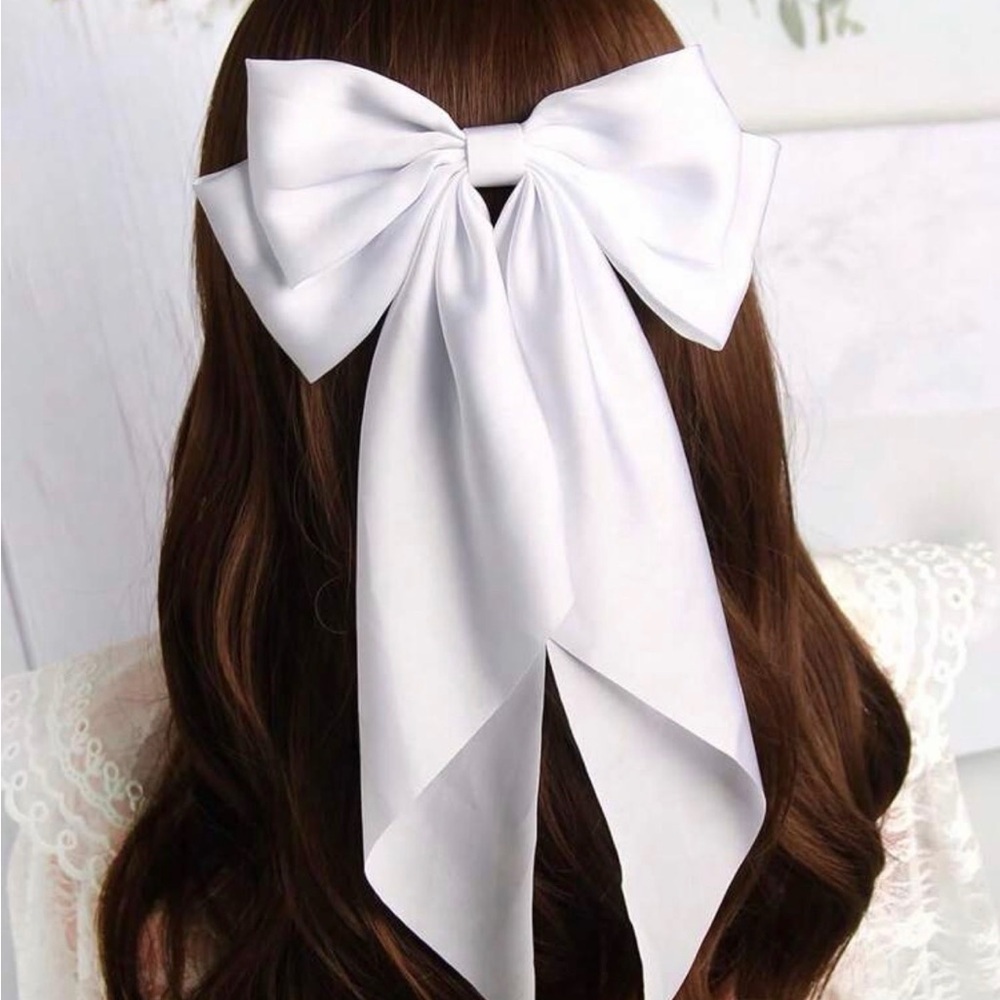Elegant White Bow Hair Accessory Large Hair Bow with a clip. New NWT women girls - Picture 2 of 6